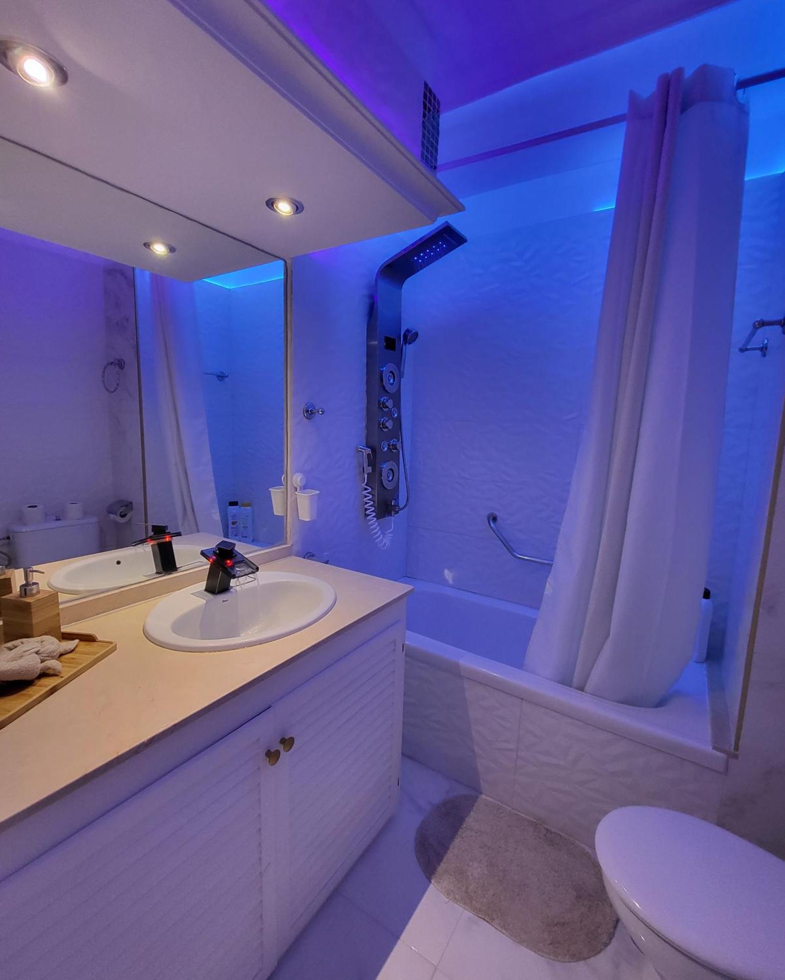 Moderno Y Luminoso Atico Con Vistas Y Piscina Appartement *
